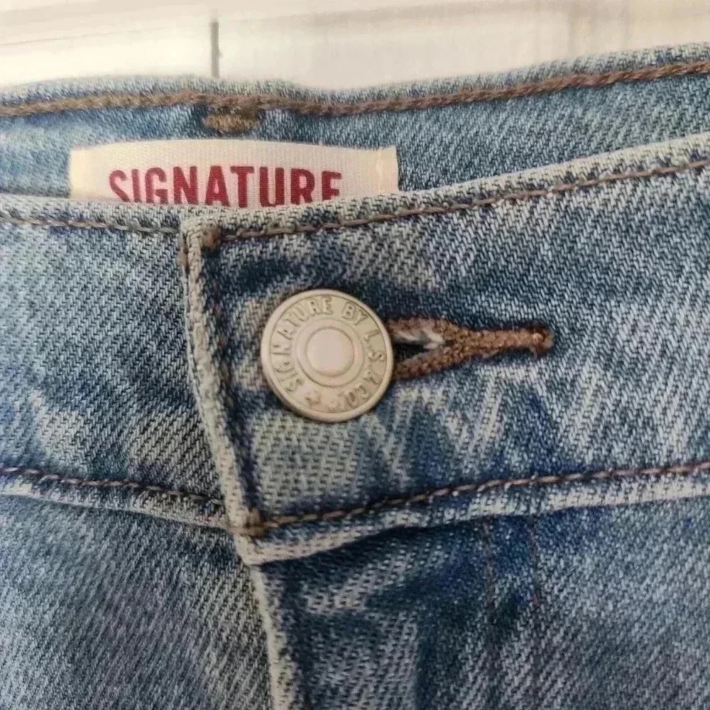 Signature by Levi Strauss & Co. Light Wash Denim Skirt Size 14 - Picture 7 of 15